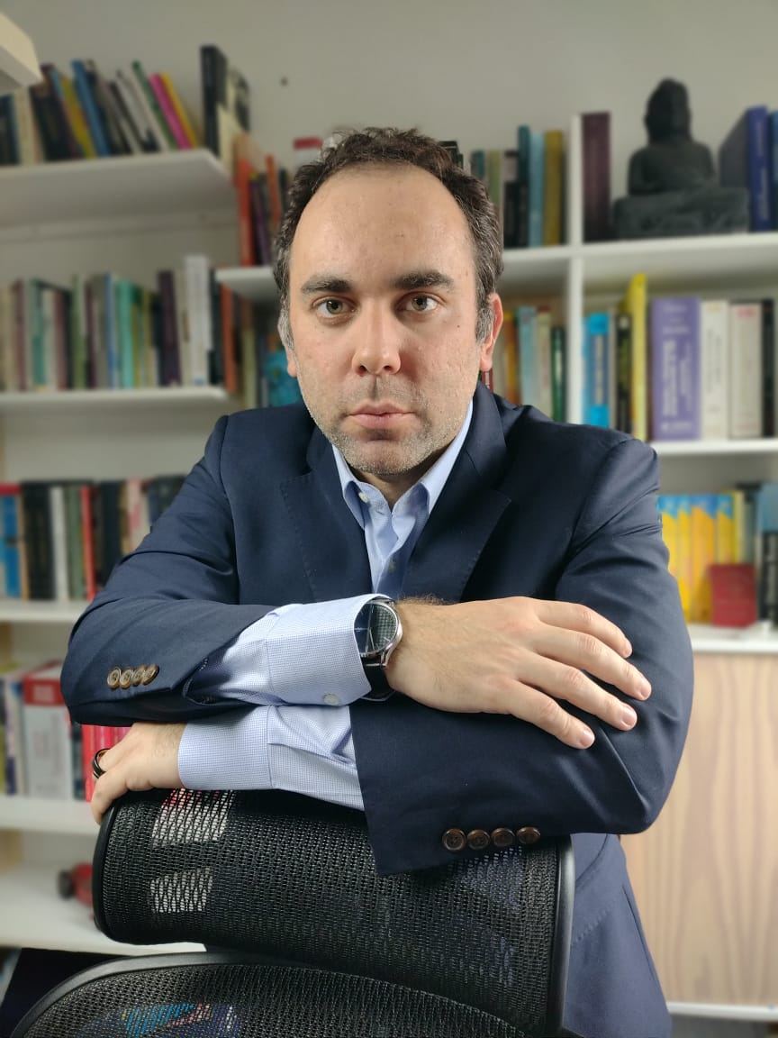 Henrique Foreis Moss Barroso, advogado trabalhista, no escritório no Centro do Rio de Janeiro